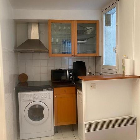 Jolie Appartement A Париж Экстерьер фото