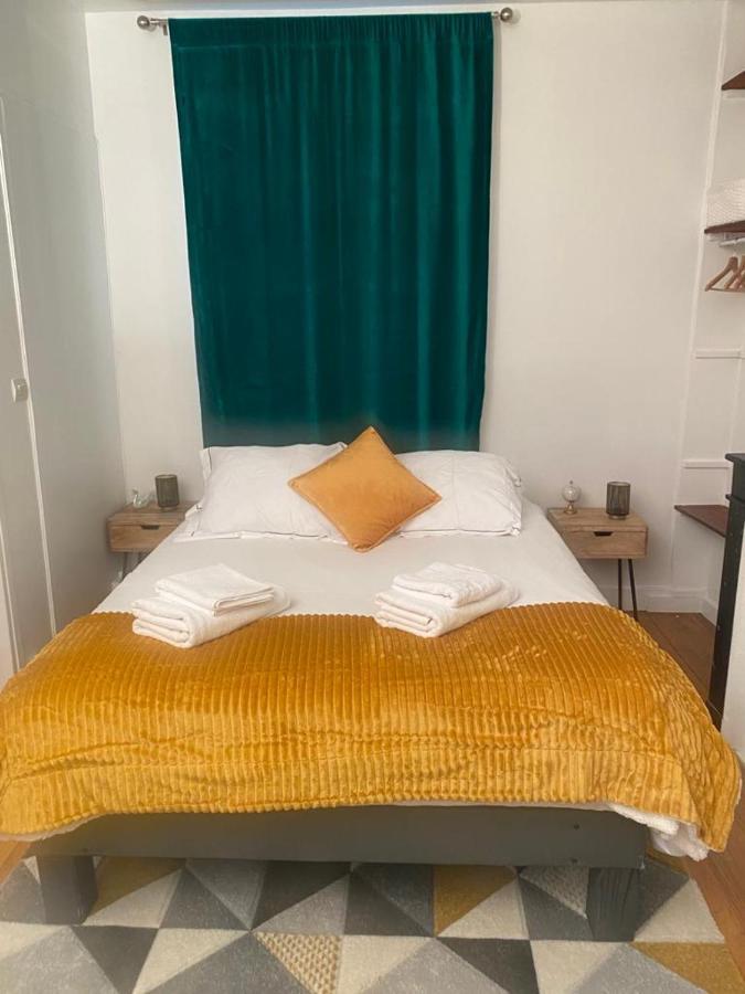 Jolie Appartement A Париж Экстерьер фото